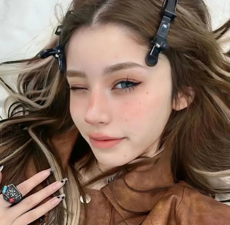 鸟姐妹的反差生活第三季